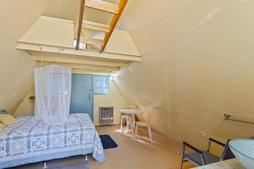 Block A Crooked Lake, Lake Country, BC - Indoor Photo Showing Bedroom