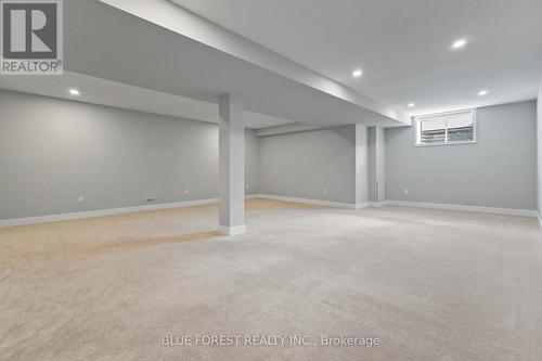 2232 Evans Boulevard, London, ON - Indoor Photo Showing Other Room