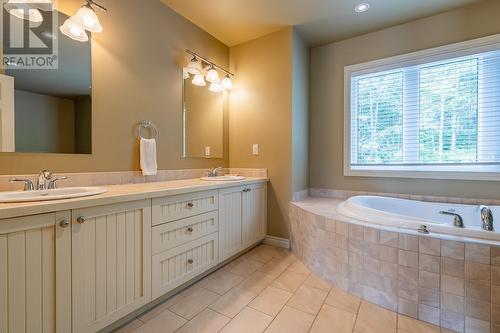 73 Mountain View Drive, Humber Valley Resort, NL - Indoor Photo Showing Bathroom