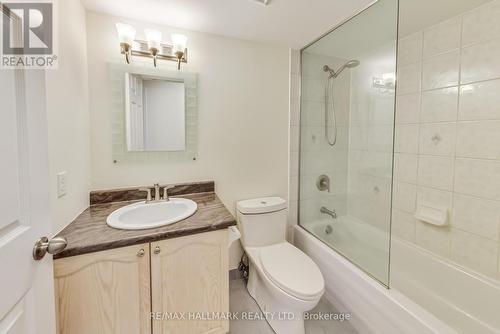 526 - 3 Ellesmere Street, Richmond Hill (Langstaff), ON - Indoor Photo Showing Bathroom