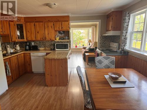 1 Monroe Drive, Glenwood, NL - Indoor Photo Showing Kitchen