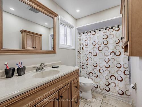 50 Mcgraw Ave, Brampton, ON - Indoor Photo Showing Bathroom