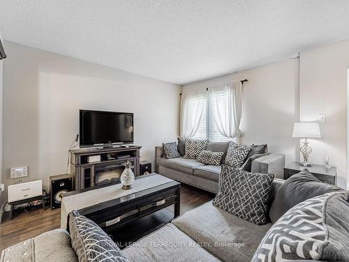 50 Mcgraw Ave, Brampton, ON - Indoor Photo Showing Living Room