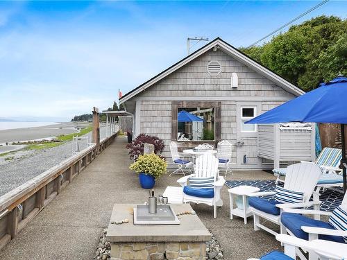 2935 Island Hwy West, Qualicum Beach, BC 