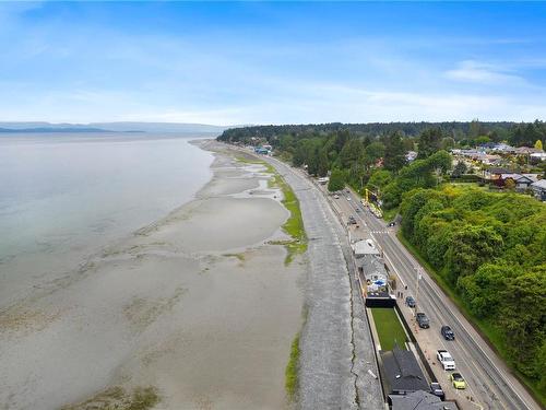 2935 Island Hwy West, Qualicum Beach, BC 