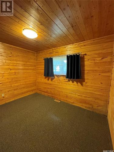 36 1St Street E, Weekes, SK - Indoor Photo Showing Other Room