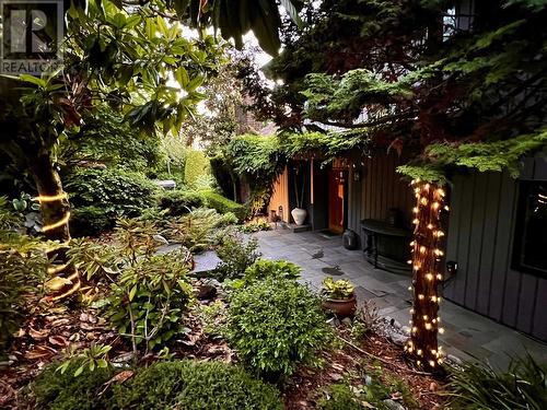 6110 Bonnie Bay Place, West Vancouver, BC - Outdoor