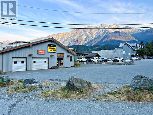 7446 Prospect Street, Pemberton, BC 