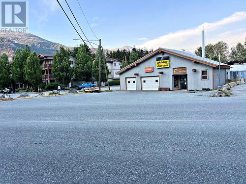 7446 Prospect Street, Pemberton, BC 