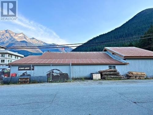 7446 Prospect Street, Pemberton, BC 