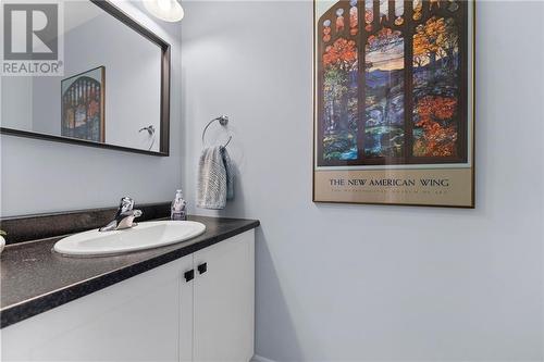 40 Mcnamara Street, Petawawa, ON - Indoor Photo Showing Bathroom