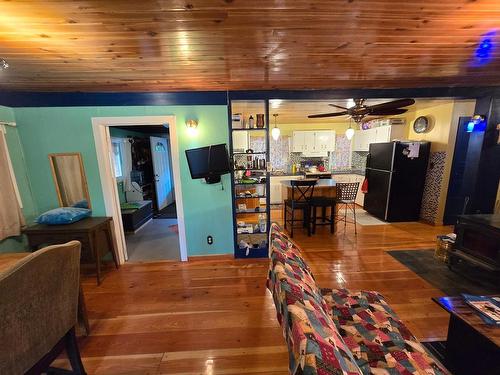 2449 Lloyd Road, Clearwater, BC - Indoor Photo Showing Dining Room