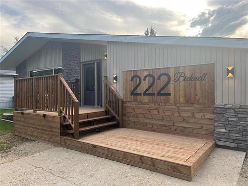 222 Bicknell Boulevard, Russell, MB - Outdoor