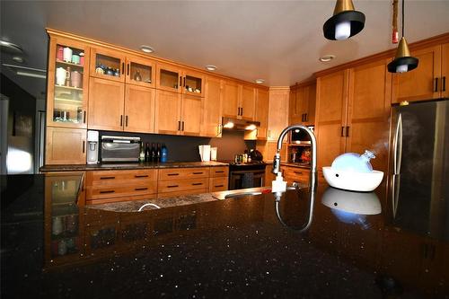 222 Bicknell Boulevard, Russell, MB - Indoor Photo Showing Kitchen