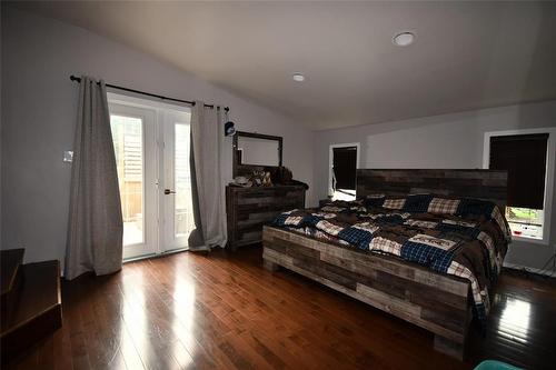 222 Bicknell Boulevard, Russell, MB - Indoor Photo Showing Bedroom