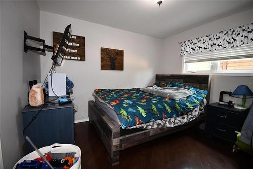 222 Bicknell Boulevard, Russell, MB - Indoor Photo Showing Bedroom