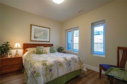 331-300 Vista Park, Penticton, BC - Indoor Photo Showing Bedroom