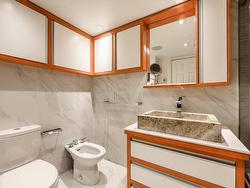 Ensuite bathroom - 