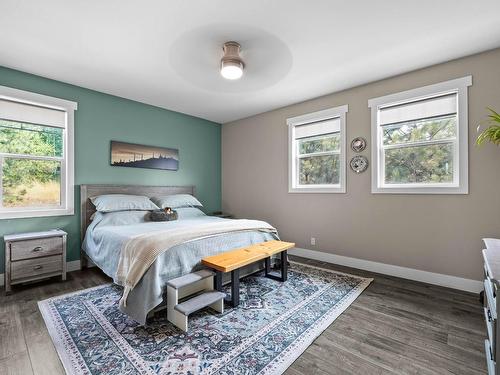 8885 Josephine Road, Kamloops, BC - Indoor Photo Showing Bedroom