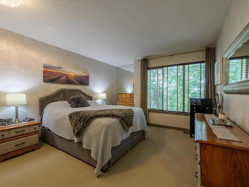 1-411 Aberdeen Drive, Kamloops, BC - Indoor Photo Showing Bedroom