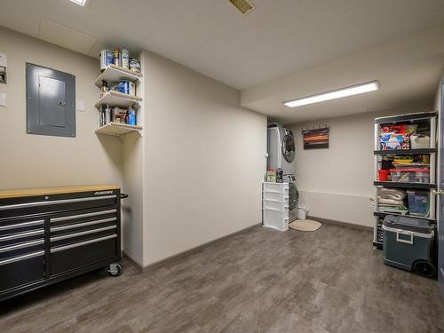 1-411 Aberdeen Drive, Kamloops, BC - Indoor Photo Showing Basement