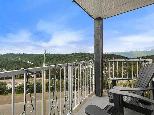 212-1320 Henry Rd, Courtenay, BC - Outdoor With View With Exterior