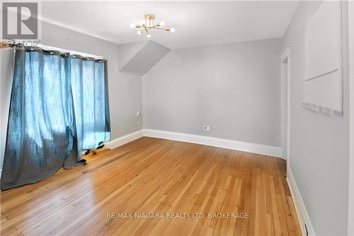 20 Randolph Street, Welland, ON - Indoor Photo Showing Other Room