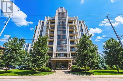 802 - 90 Charlton Avenue W, Hamilton (Durand), ON - Outdoor With Facade