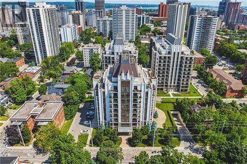 802 - 90 Charlton Avenue W, Hamilton (Durand), ON - Outdoor With Facade