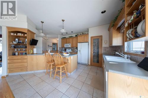 5329 Herald Street, Macklin, SK - Indoor Photo Showing Kitchen