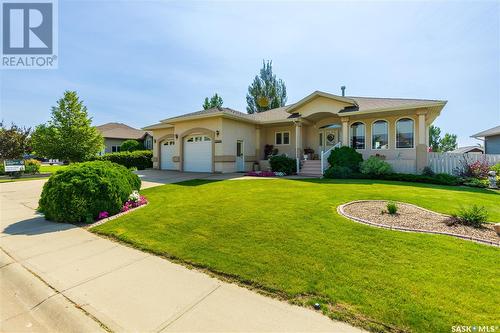 5329 Herald Street, Macklin, SK - Outdoor With Facade