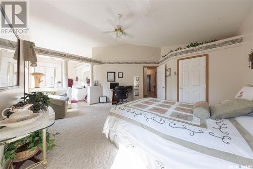 5329 Herald Street, Macklin, SK - Indoor Photo Showing Bedroom