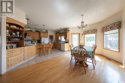 5329 Herald Street, Macklin, SK - Indoor Photo Showing Dining Room