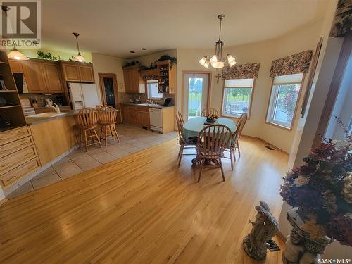 5329 Herald Street, Macklin, SK - Indoor Photo Showing Dining Room