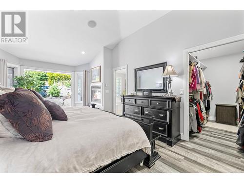 3945 Gallaghers Circle, Kelowna, BC - Indoor Photo Showing Bedroom