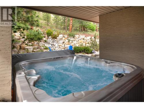 1746 Vineyard Drive, West Kelowna, BC - Outdoor With In Ground Pool