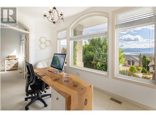 1746 Vineyard Drive, West Kelowna, BC - Indoor Photo Showing Office