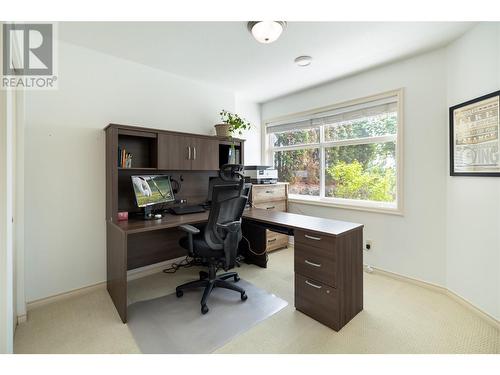 1746 Vineyard Drive, West Kelowna, BC - Indoor Photo Showing Office