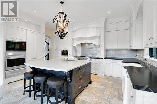 106 Lorlei Drive, Mcnab/Braeside (551 - Mcnab/Braeside Twps), ON - Indoor Photo Showing Kitchen With Upgraded Kitchen