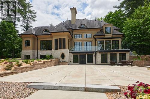 106 Lorlei Drive, Mcnab/Braeside (551 - Mcnab/Braeside Twps), ON - Outdoor With Facade