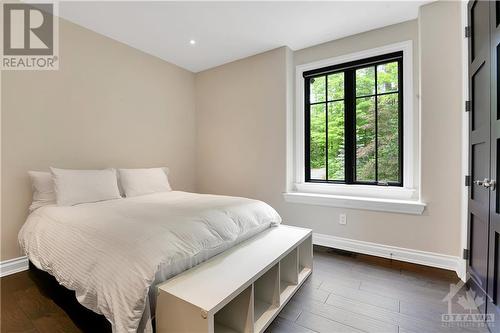 106 Lorlei Drive, Mcnab/Braeside (551 - Mcnab/Braeside Twps), ON - Indoor Photo Showing Bedroom