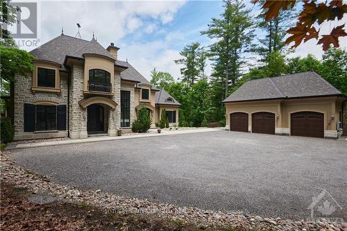 106 Lorlei Drive, Mcnab/Braeside, ON - Outdoor With Facade