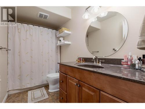 3090 Quail Run Drive, Kelowna, BC - Indoor Photo Showing Bathroom