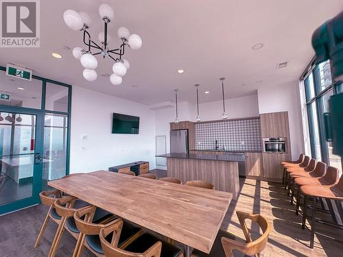 1471 St. Paul Street Unit# 807, Kelowna, BC - Indoor Photo Showing Dining Room