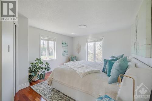 1135 Caprice Court, Ottawa, ON - Indoor Photo Showing Bedroom