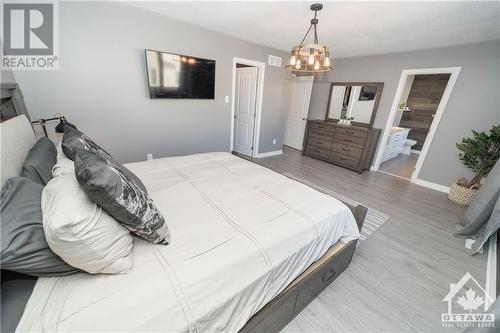 78 Russet Terrace, Nepean, ON - Indoor Photo Showing Bedroom