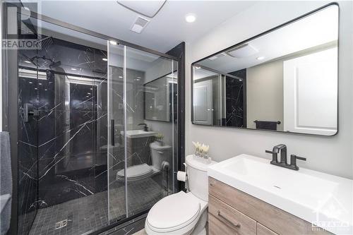 78 Russet Terrace, Nepean, ON - Indoor Photo Showing Bathroom