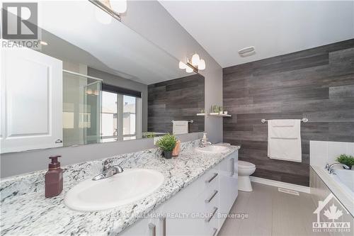 78 Russet Terrace, Ottawa, ON - Indoor Photo Showing Bathroom