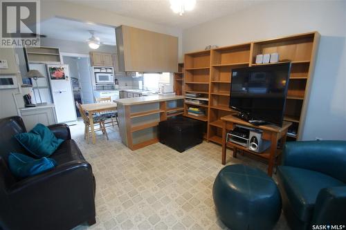 134 K Avenue S, Saskatoon, SK - Indoor