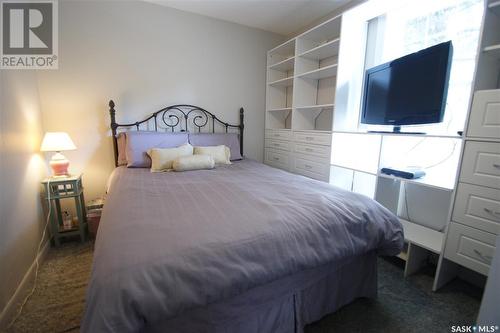 134 K Avenue S, Saskatoon, SK - Indoor Photo Showing Bedroom